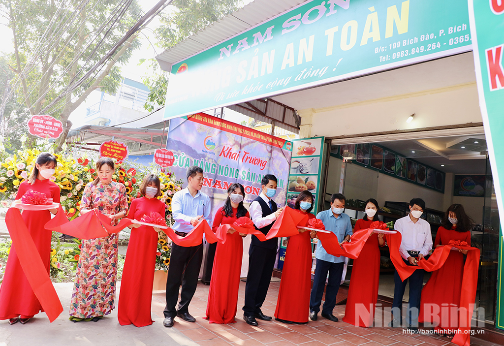 Khai trương cửa hàng nông sản an toàn Nam Sơn